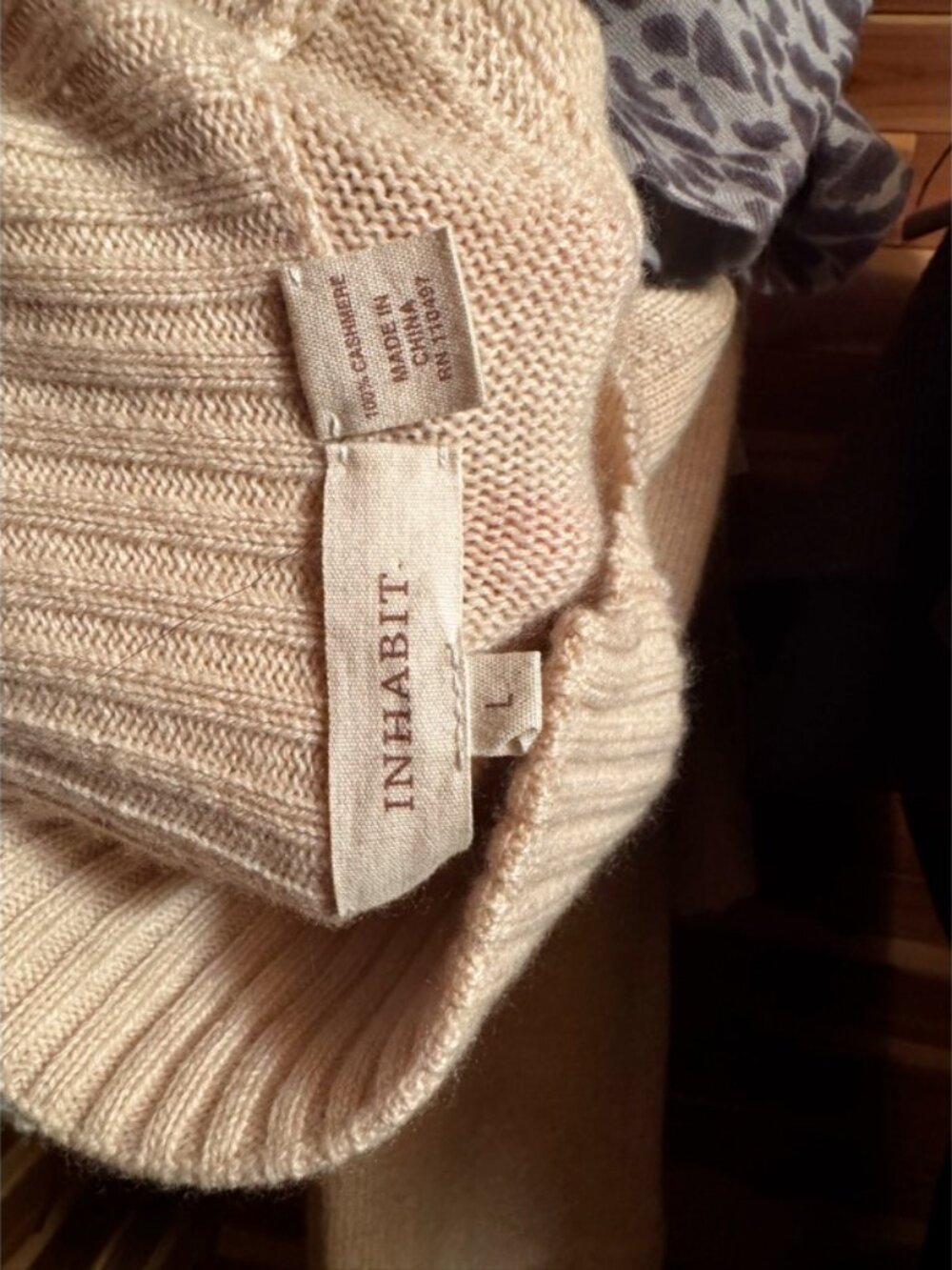 Inhabit 100% Cashmere Cream Turtleneck Sweater L Quiet Luxury Minimalist - Picture 5 of 5